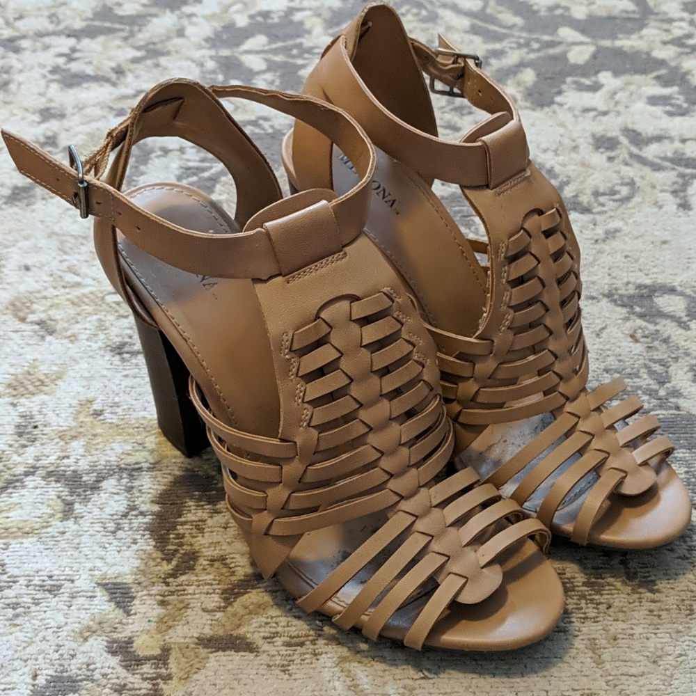 Weave heel sandals